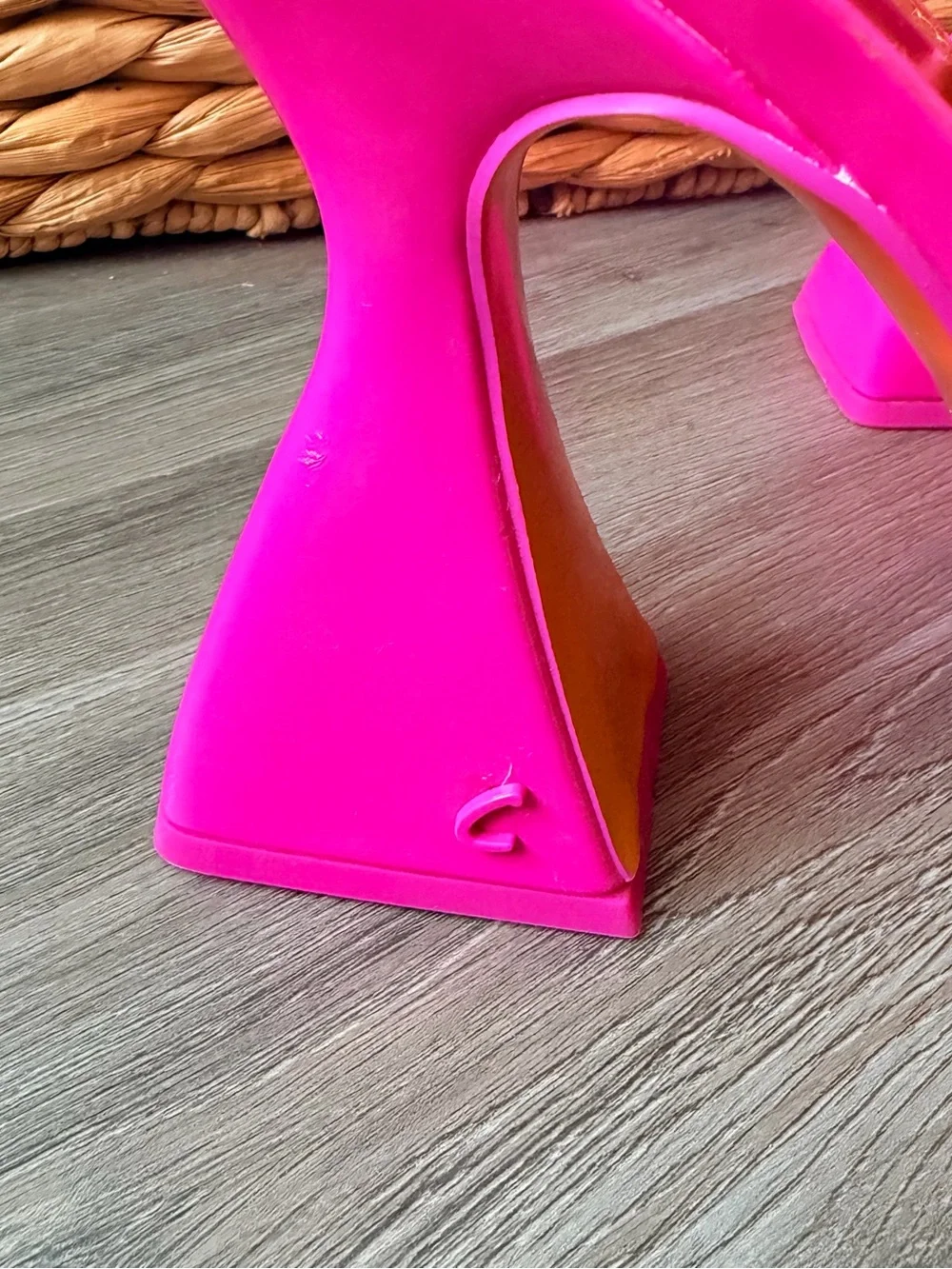 CIRCUS by Sam Edelman Hot Pink Patent Platform Mules